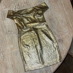 Dollskill Diosa gold lame off shoulder mini dress medium